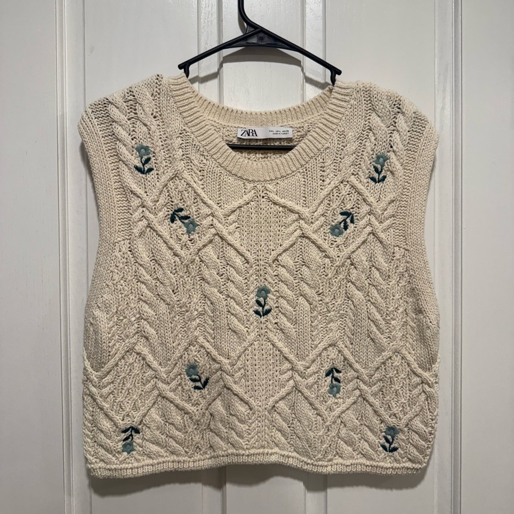 Zara Cream Knit Sweater with Blue Accents